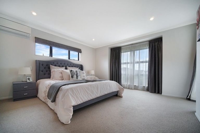 Photo of property in 32 Wawatai Drive, Karaka, Papakura, 2113