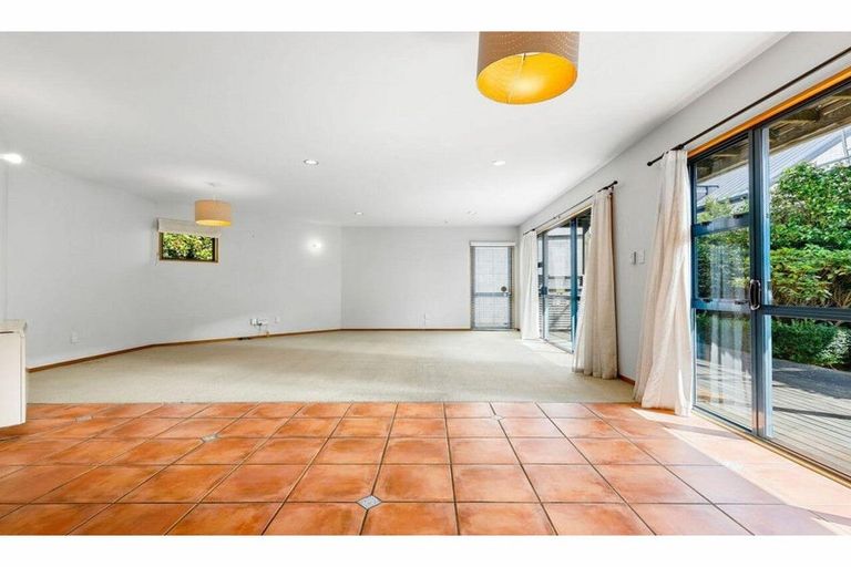 Photo of property in 1/18 Darvel Street, Riccarton, Christchurch, 8011