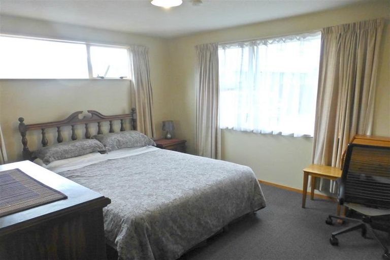 Photo of property in 2/47 Santa Rosa Avenue, Halswell, Christchurch, 8025
