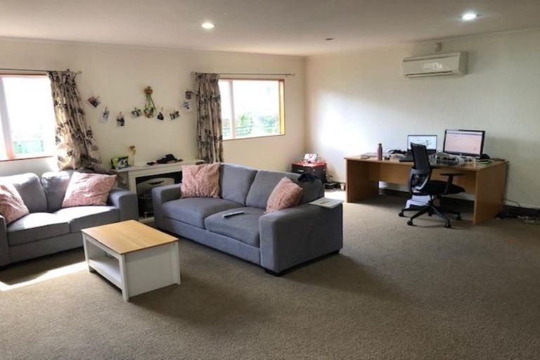 Photo of property in 1/78 Naenae Road, Naenae, Lower Hutt, 5011