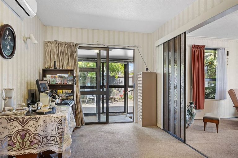 Photo of property in 2/23 Belfast Road, Belfast, Christchurch, 8051