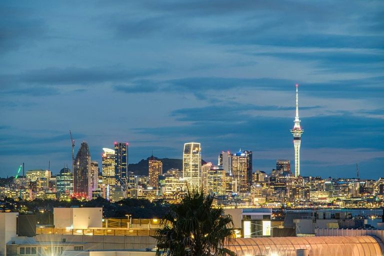 Photo of property in 16e Killarney Street, Takapuna, Auckland, 0622