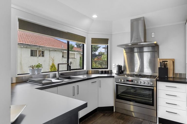 Photo of property in 38b Forest Lake Road, Forest Lake, Hamilton, 3200