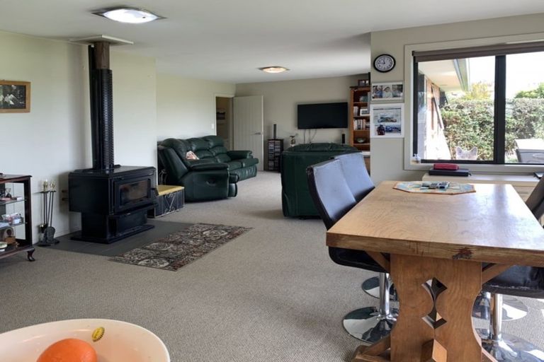 Photo of property in 2035 Hillfoot Road, Warepa, Balclutha, 9273