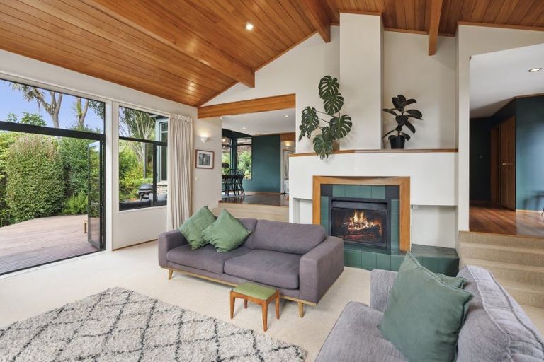 Photo of property in 22 Wychwood Crescent, Springfield, Rotorua, 3015