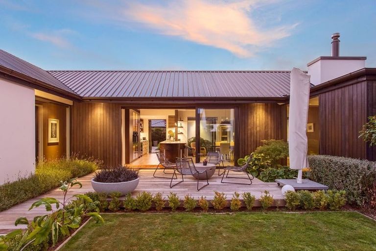 Photo of property in 15 Ashford Avenue, Prebbleton, 7604