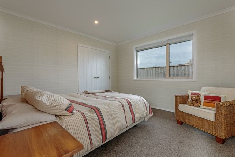 Photo of property in 8a Vernon Avenue, Takaro, Palmerston North, 4412