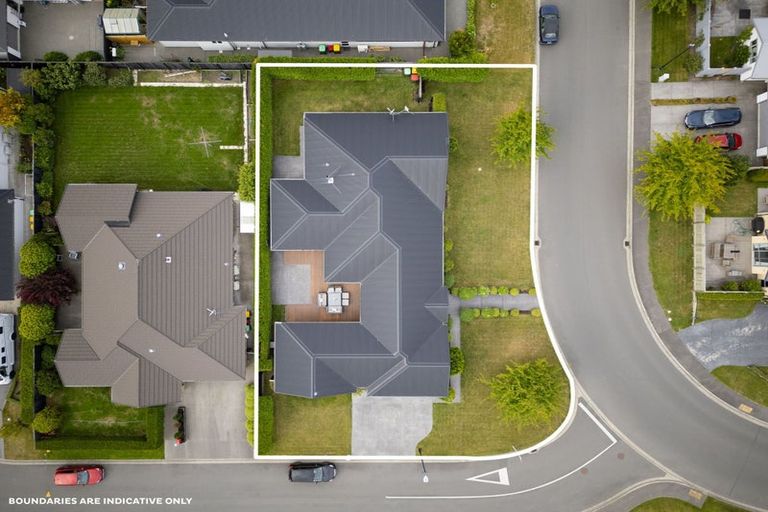 Photo of property in 2 Westburn Place, Prebbleton, 7604