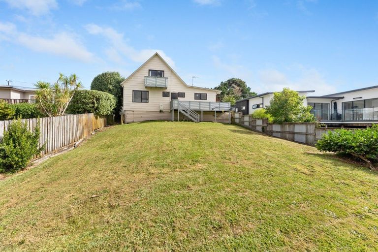 Photo of property in 46 Golf Road, Paraparaumu Beach, Paraparaumu, 5032