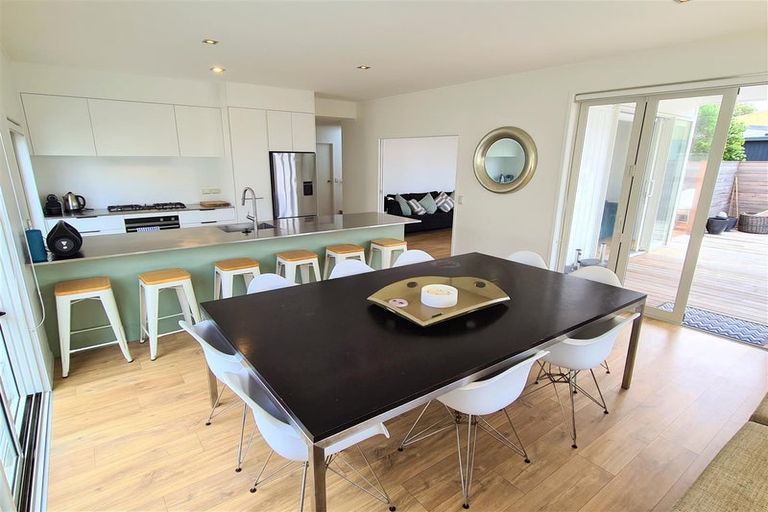 Photo of property in 148 Sands Crescent, Matarangi, Whitianga, 3592