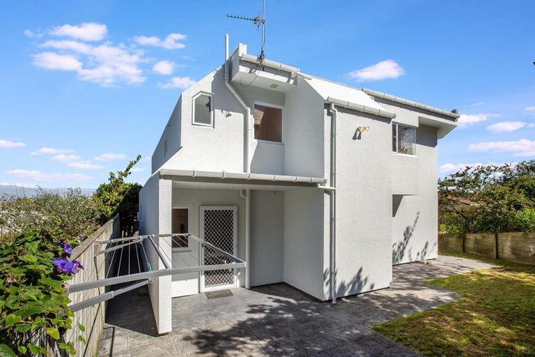 Photo of property in 17a Groves Road, Raumati Beach, Paraparaumu, 5032