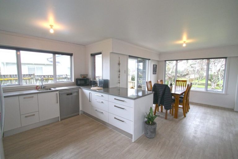 Photo of property in 93 Centennial Avenue, Waitara, 4320