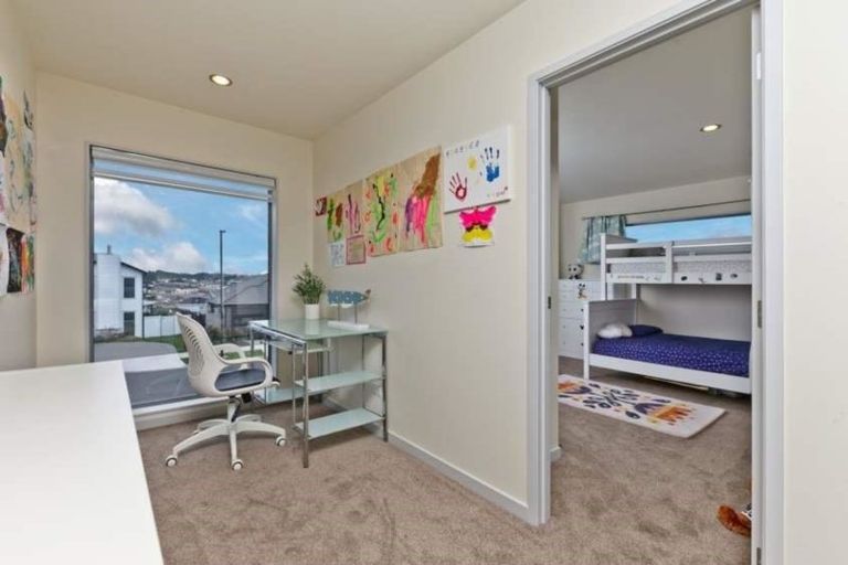 Photo of property in 15 Wisteria Lane, Silverdale, 0932