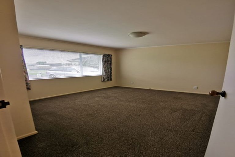Photo of property in 17a Carlisle Street, Levin, 5510