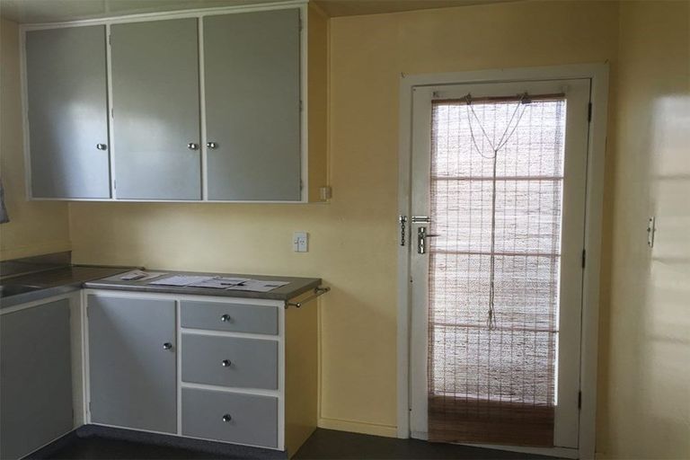 Photo of property in 4/112 Champion Street, Edgeware, Christchurch, 8013