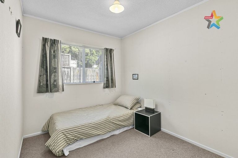 Photo of property in 4/169 Whites Line East, Waiwhetu, Lower Hutt, 5010