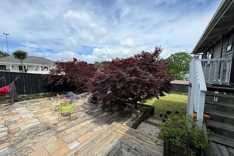 Photo of property in 44a Brains Road, Kelston, Auckland, 0602