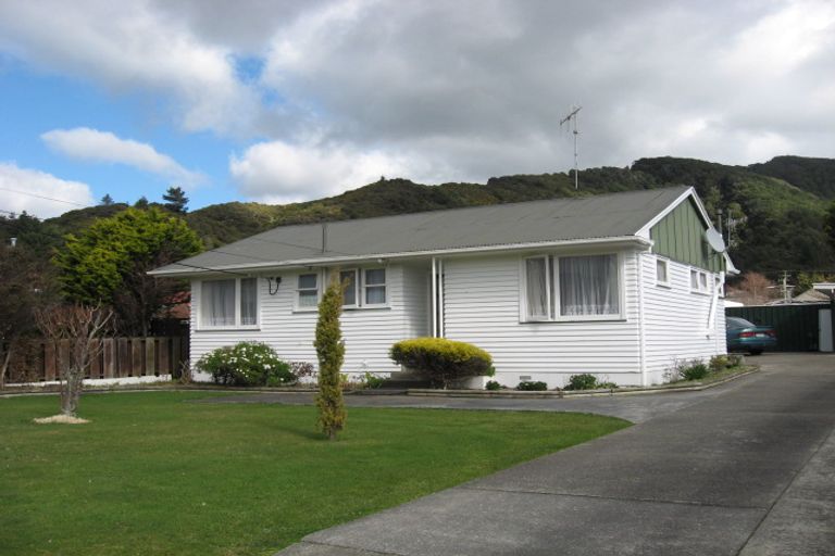 Photo of property in 161 Wainuiomata Road, Wainuiomata, Lower Hutt, 5014