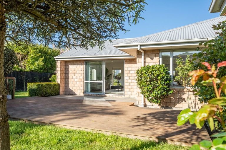 Photo of property in 7 Applefield Court, Northwood, Christchurch, 8051