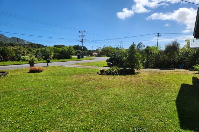 Photo of property in 678 Seven Mile Road, Runanga, 7803