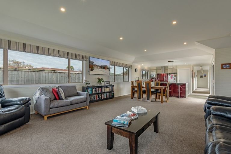 Photo of property in 8a Vernon Avenue, Takaro, Palmerston North, 4412