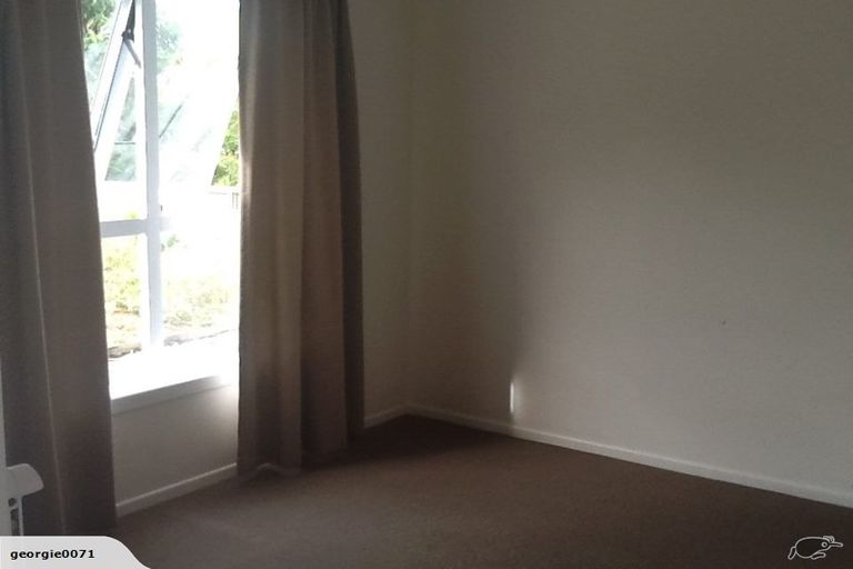 Photo of property in 14 Vienna Place, Birkenhead, Auckland, 0626