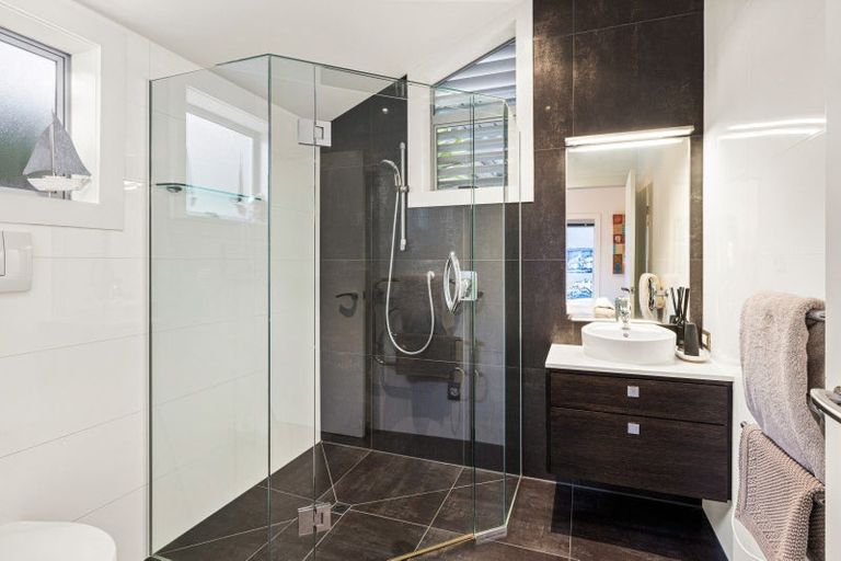 Photo of property in 11 Riverside Drive, Point Wells, Warkworth, 0986