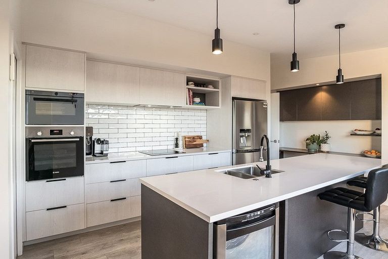 Photo of property in 10 Knightia Drive, Papamoa Beach, Papamoa, 3118