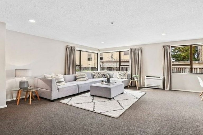 Photo of property in 1/100 Purchas Street, Edgeware, Christchurch, 8013