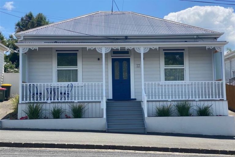 Photo of property in 17 Owens Road, Devonport, Auckland, 0624