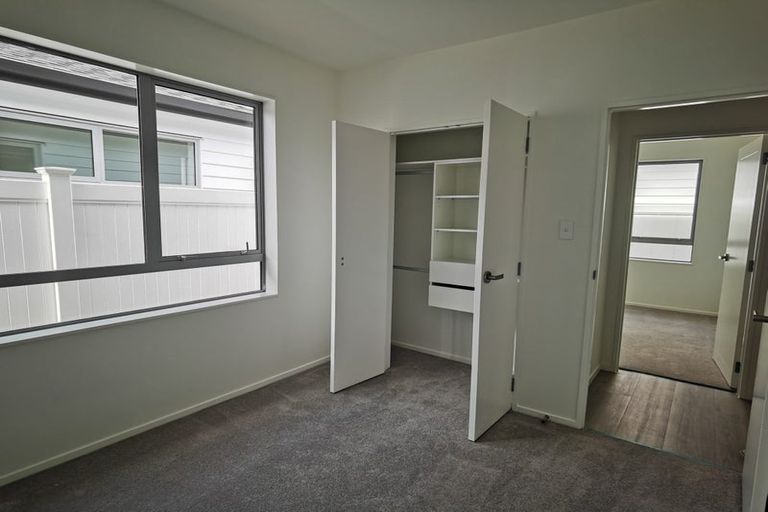 Photo of property in 25a Lillian Place, Orewa, 0931