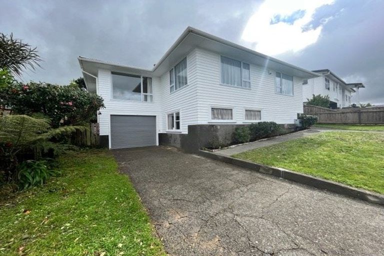 Photo of property in 21 Maple Grove, Maungaraki, Lower Hutt, 5010