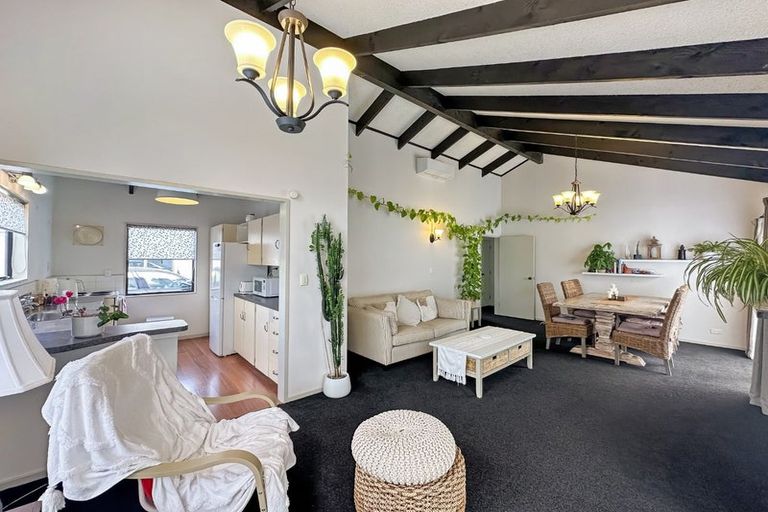 Photo of property in 8a Church Place, Whanganui, 4500