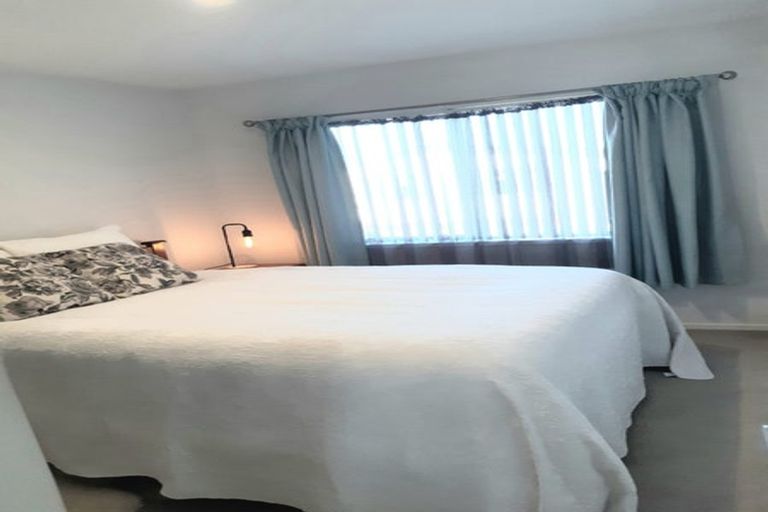 Photo of property in 11 Kamahi Crescent, Papamoa Beach, Papamoa, 3118