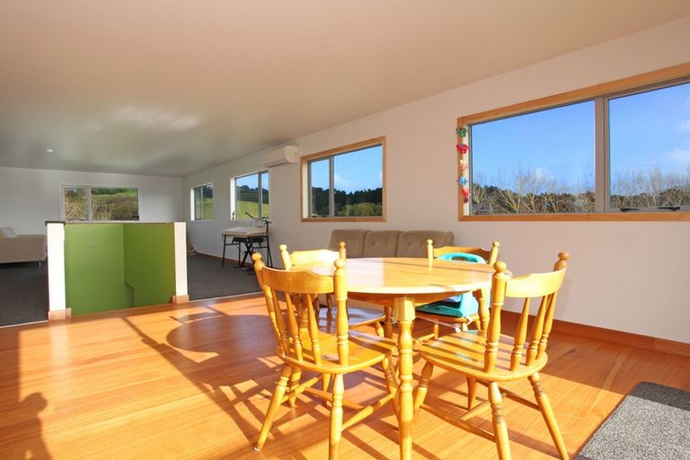 Photo of property in 40 Robertson Street, Raglan, 3225