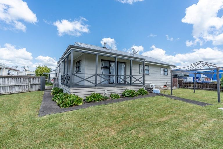 Photo of property in 71a Kahikatea Drive, Melville, Hamilton, 3206