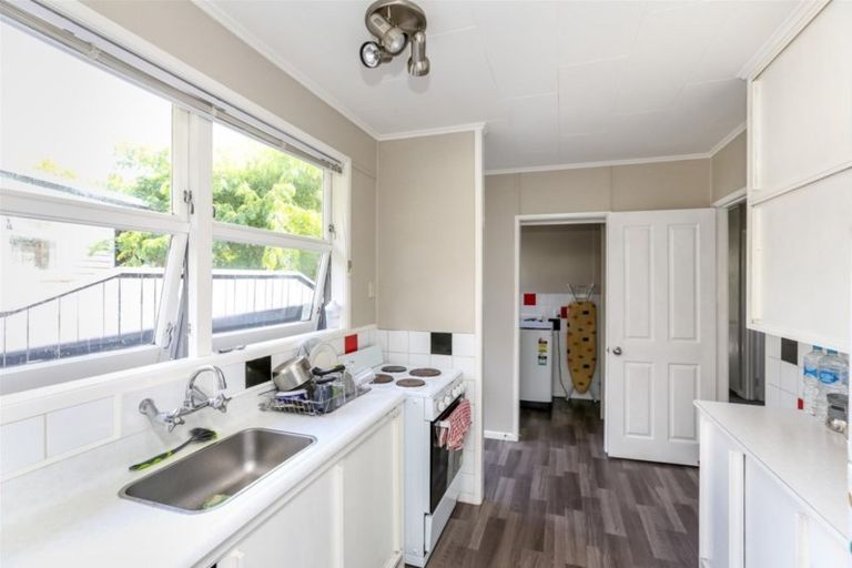 Photo of property in 47 Maratahu Street, Westown, New Plymouth, 4310