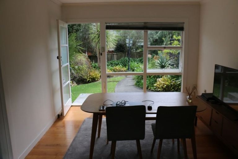 Photo of property in 3/9 Fifeshire Street, Belmont, Auckland, 0622