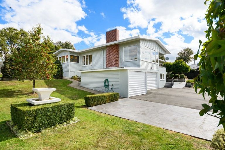 Photo of property in 12 Highfield Road, Feilding, 4702