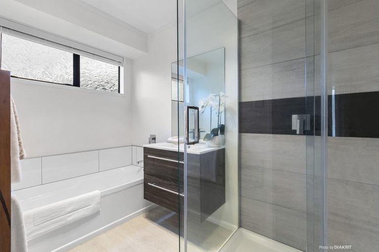 Photo of property in 41 Peterhouse Street, Tawa, Wellington, 5028