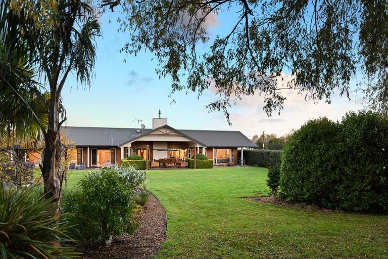 Photo of property in 15 Lissette Road, Newstead, Hamilton, 3286