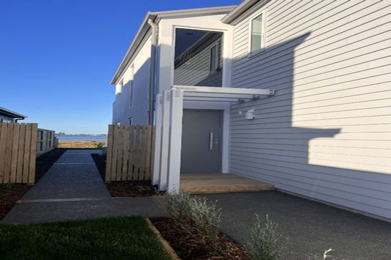 Photo of property in 33 Hinaki Street, Poike, Tauranga, 3112