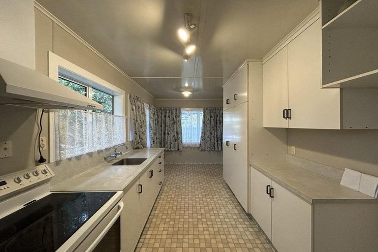 Photo of property in 13 Alastair Avenue, Owhata, Rotorua, 3010