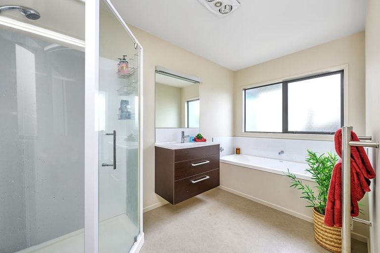 Photo of property in 71 Hine Street, New Plymouth, 4310