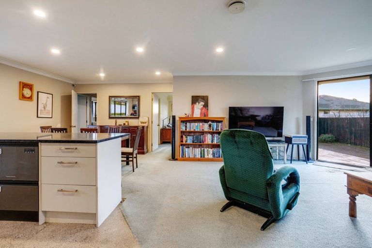 Photo of property in 5a Rewa Street, New Lynn, Auckland, 0600