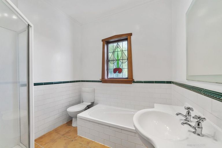 Photo of property in 32 Havelock Street, Mornington, Wellington, 6021