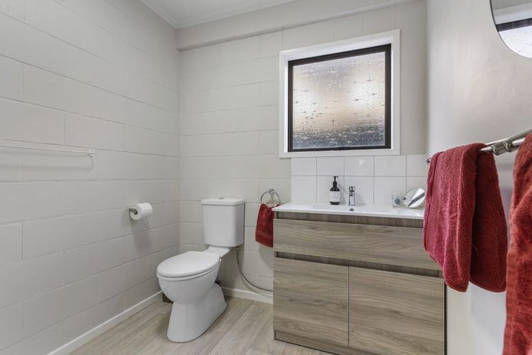 Photo of property in 207 Weka Street, Whangamata, 3620