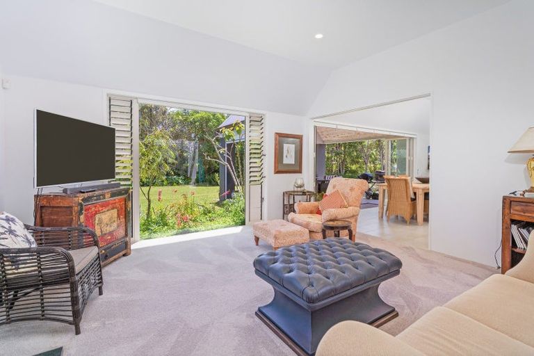 Photo of property in 753 Matarangi Drive, Matarangi, Whitianga, 3592