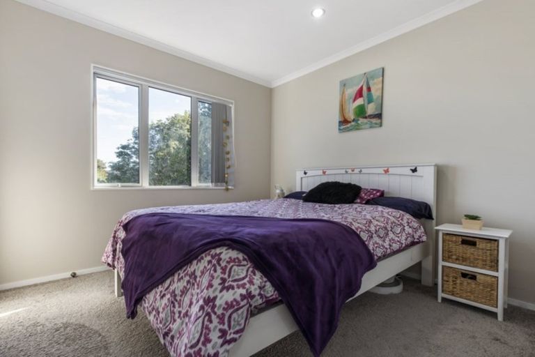 Photo of property in 8a Ellen Street, Manurewa East, Auckland, 2102