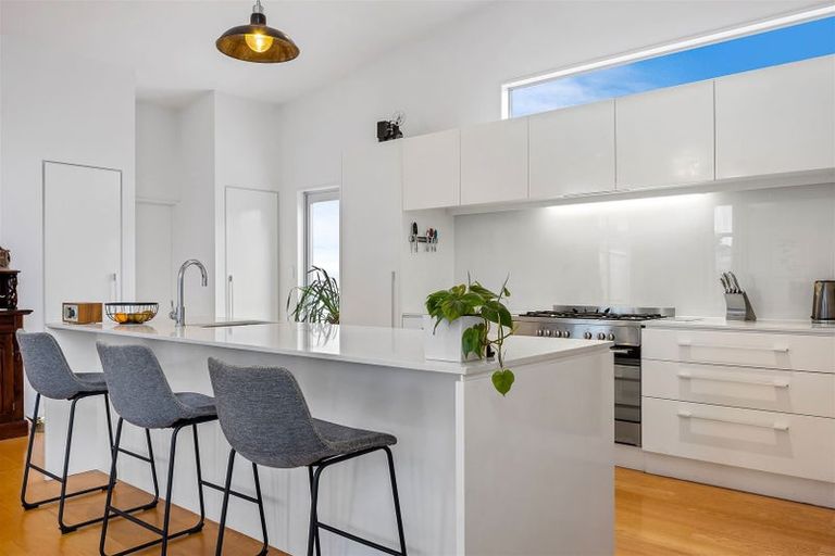 Photo of property in 8 Koromiko Street, Saint Martins, Christchurch, 8022